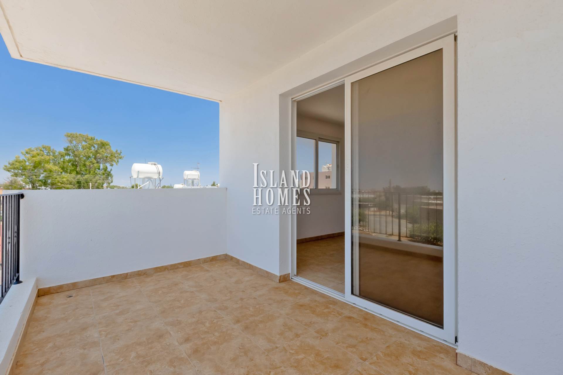 1 bedroom Apartment in Liopetri, Famagusta, Cyprus – EcL105dp