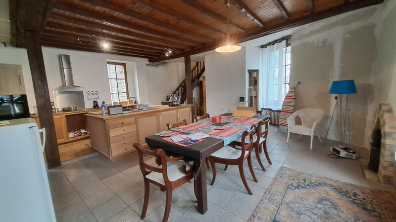 4 Bedroom House for Sale in Domfront en Poiraie, Orne, Normandy