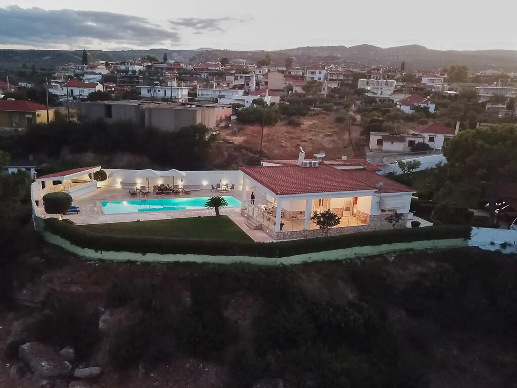 4 bedroom Villa in Sikiona, Corinthia, Greece – 66479