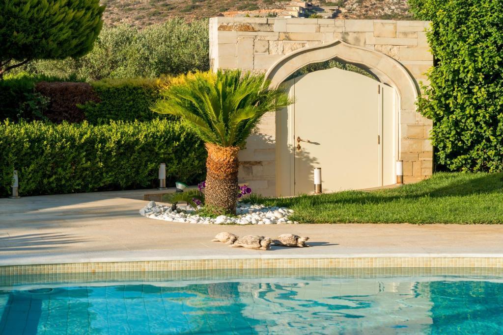 7 bedroom Villa in Gouves, Heraklion Prefecture, Greece – 66470