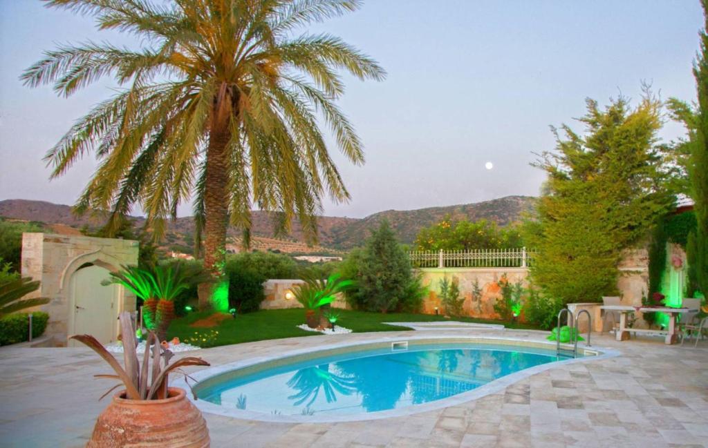7 bedroom Villa in Gouves, Heraklion Prefecture, Greece – 66470