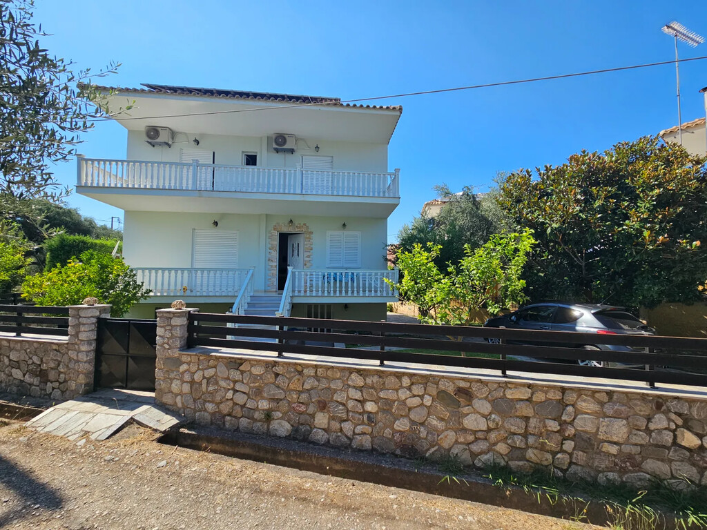 3 bedroom Detached house in Diakopto, Achaia, Greece – 66451