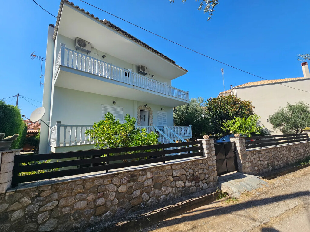 3 bedroom Detached house in Diakopto, Achaia, Greece – 66451
