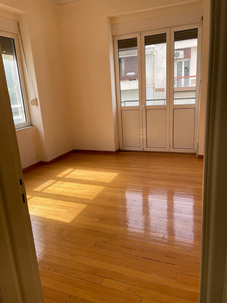 4 bedroom Flat in Nea Smyrni, Athens – South, Greece – 66446