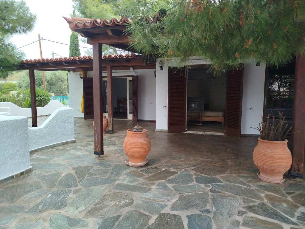 4 bedroom Detached house in Agioi Theodoroi, Corinthia, Greece – 66435