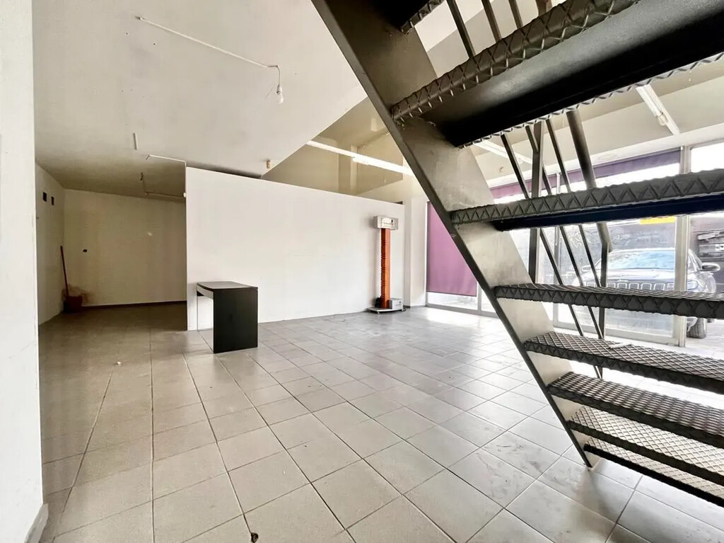 Commercial property in Argyroupoli, Athens – South, Greece – GDOMV3