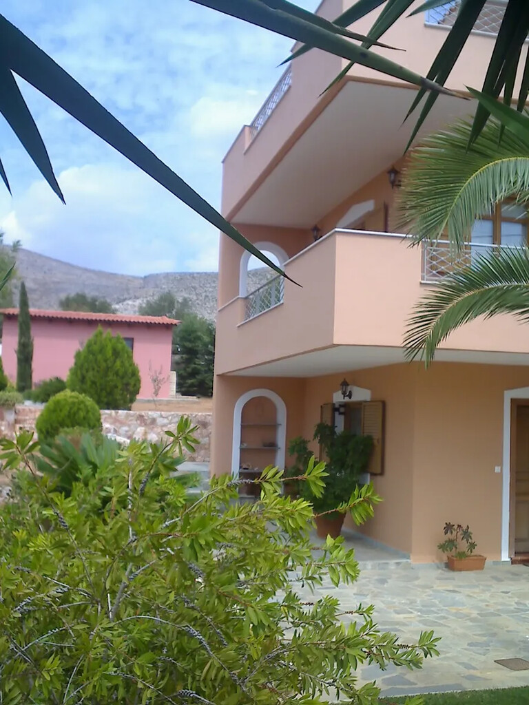 2 bedroom Detached house in Kalivia Thorikou, Rest Of Attica, Greece – 66281