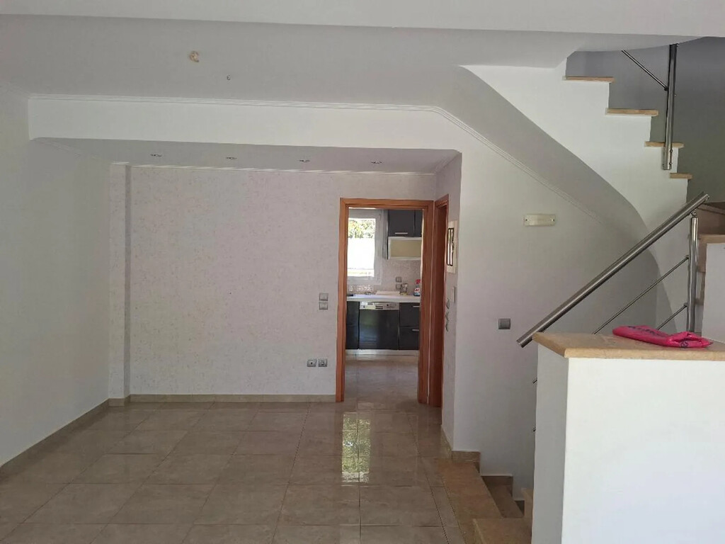 4 bedroom Detached house in Kalivia Thorikou, Rest Of Attica, Greece – GDOMV3
