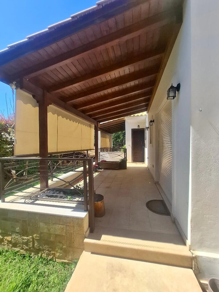 4 bedroom Detached house in Kalivia Thorikou, Rest Of Attica, Greece – GDOMV3