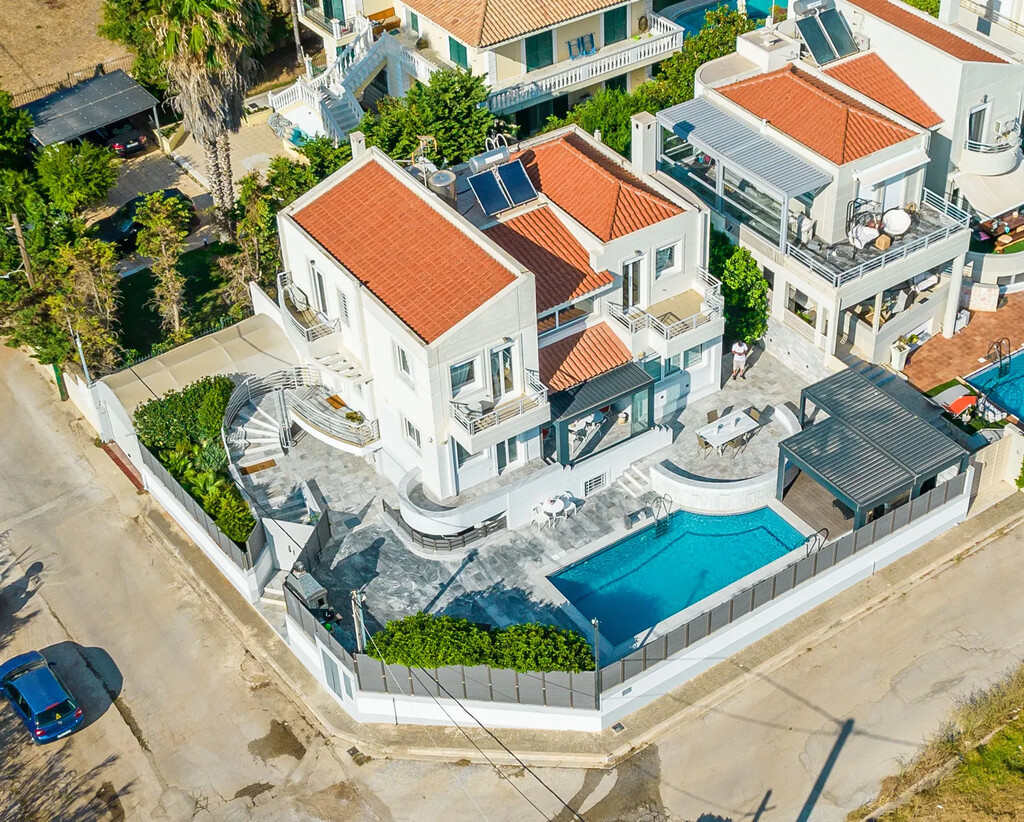 4 bedroom Villa in Kalivia Thorikou, Rest Of Attica, Greece – GDOMV3