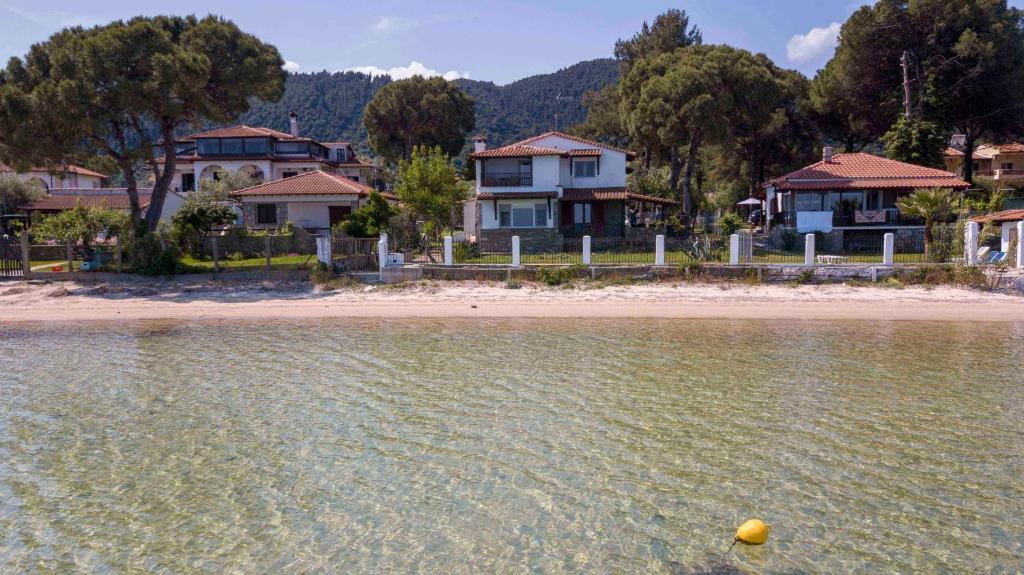 4 bedroom Detached house in Sithonia, Chalkidiki, Greece – GDOMV3