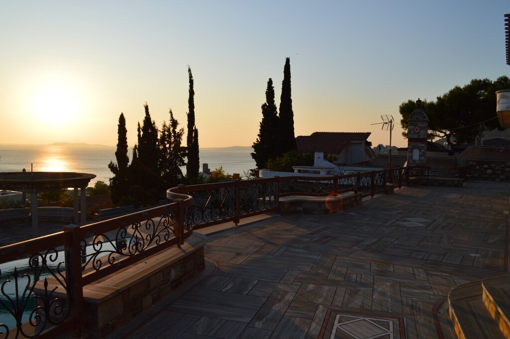 Villa in Kalivia Thorikou, Rest Of Attica, Greece – GDOMV3