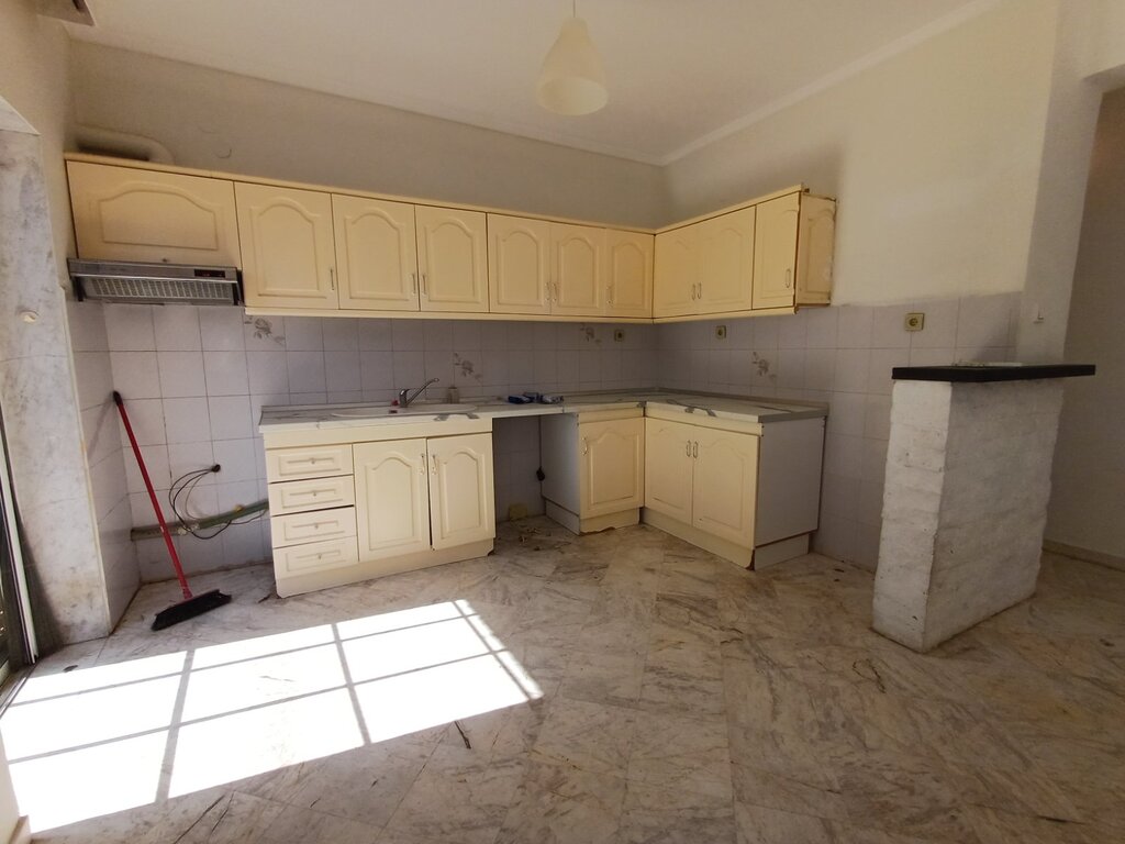 6 bedroom Building in Thermaikos, Thessaloniki – Suburbs, Greece – 66155
