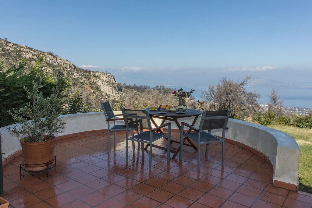 3 bedroom Maisonette in Com. Kapandriti, Rest Of Attica, Greece – 66102