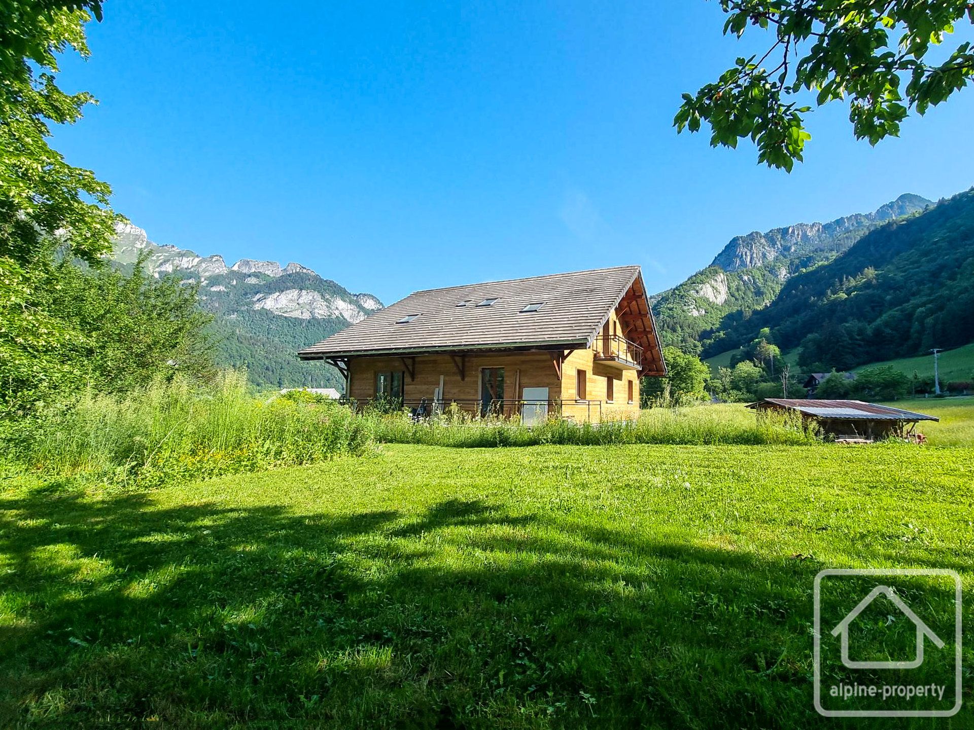 A Rare Chalet In A Prime Setting, Just Two Minutes From The Heart Of Le Biot – TOUVIERESJD