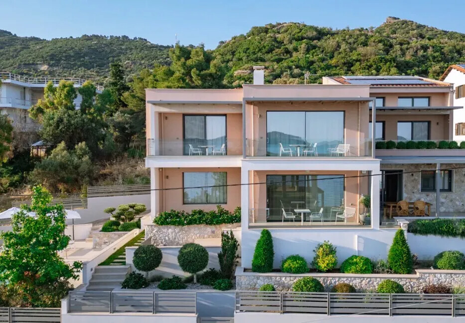 Complex in Kavala, Kavala Prefecture, Greece – GDOMV3