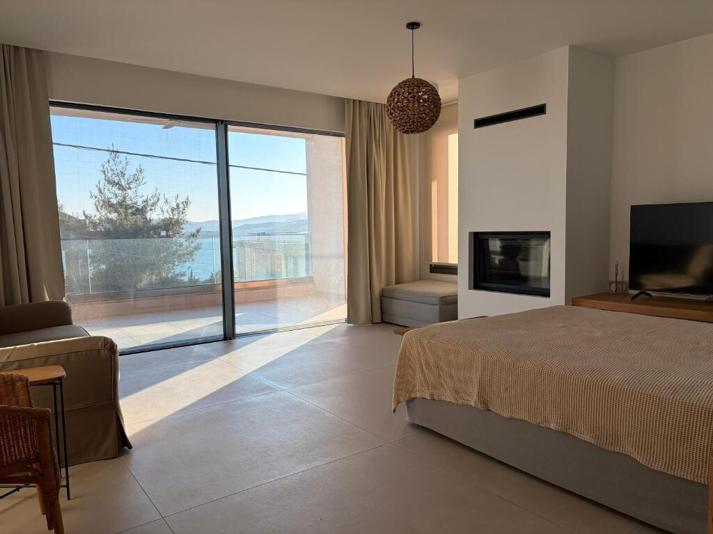 Complex in Kavala, Kavala Prefecture, Greece – GDOMV3