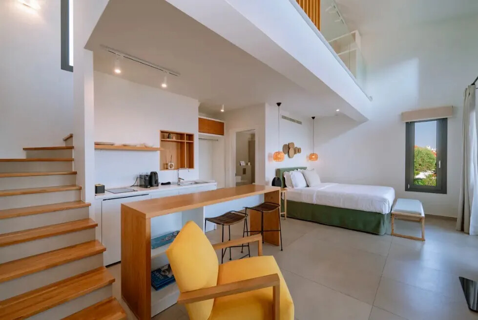 Complex in Kavala, Kavala Prefecture, Greece – GDOMV3
