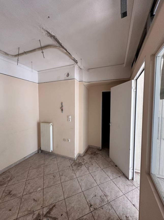 Commercial property in Aigaleo, Athens – West, Greece – GDOMV3