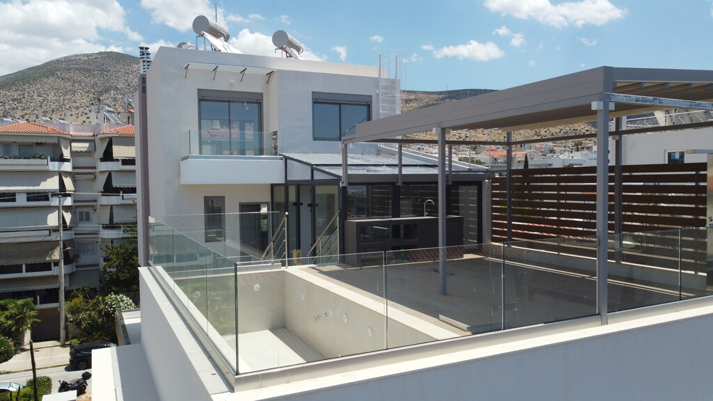 2 bedroom Maisonette in Glyfada, Athens – South, Greece – GDOMV3