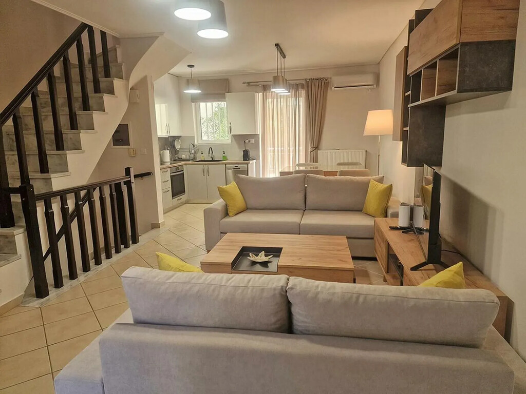 4 bedroom Maisonette in Rafina, Rest Of Attica, Greece – GDOMV3