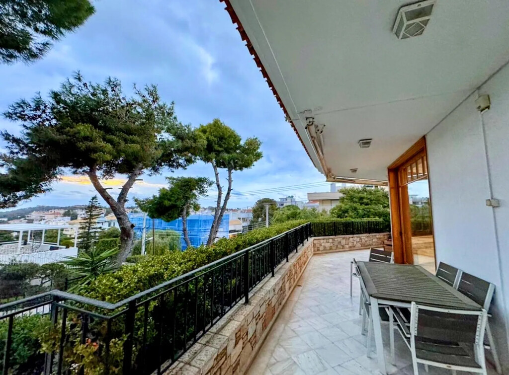 6 bedroom Maisonette in Vouliagmeni, Athens – South, Greece – 65867