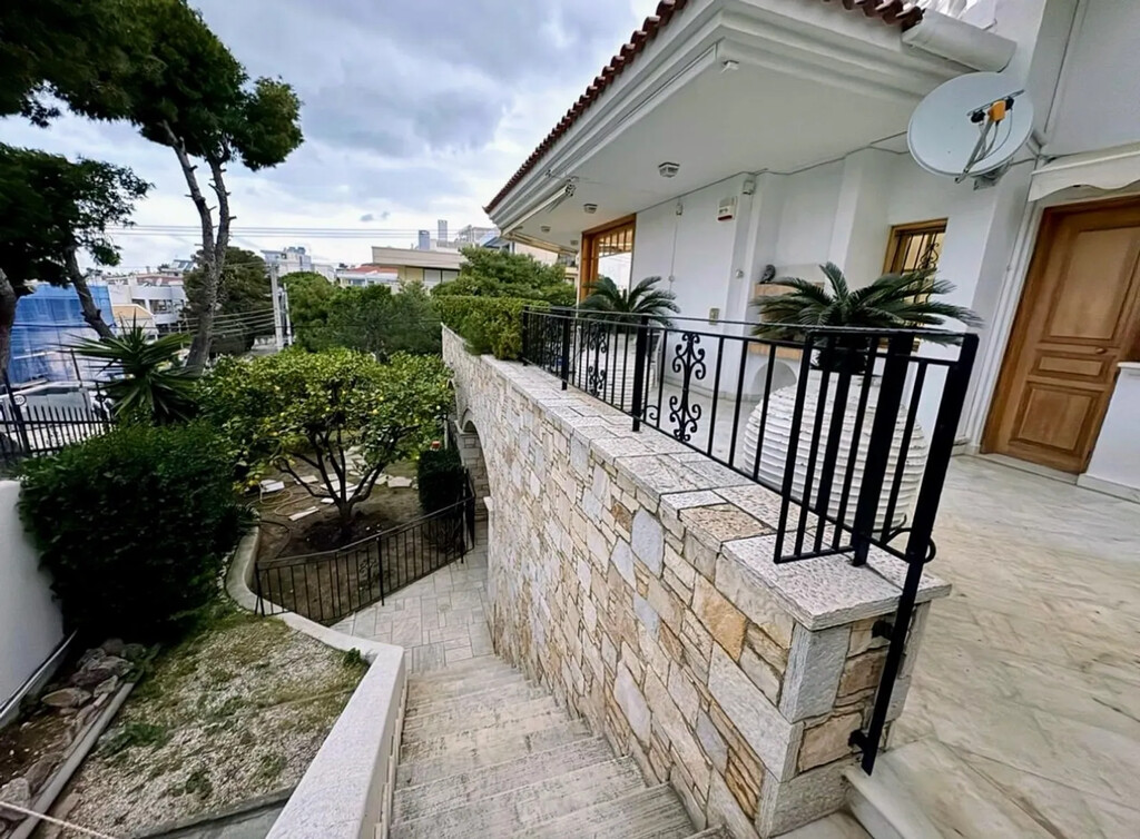 6 bedroom Maisonette in Vouliagmeni, Athens – South, Greece – 65867