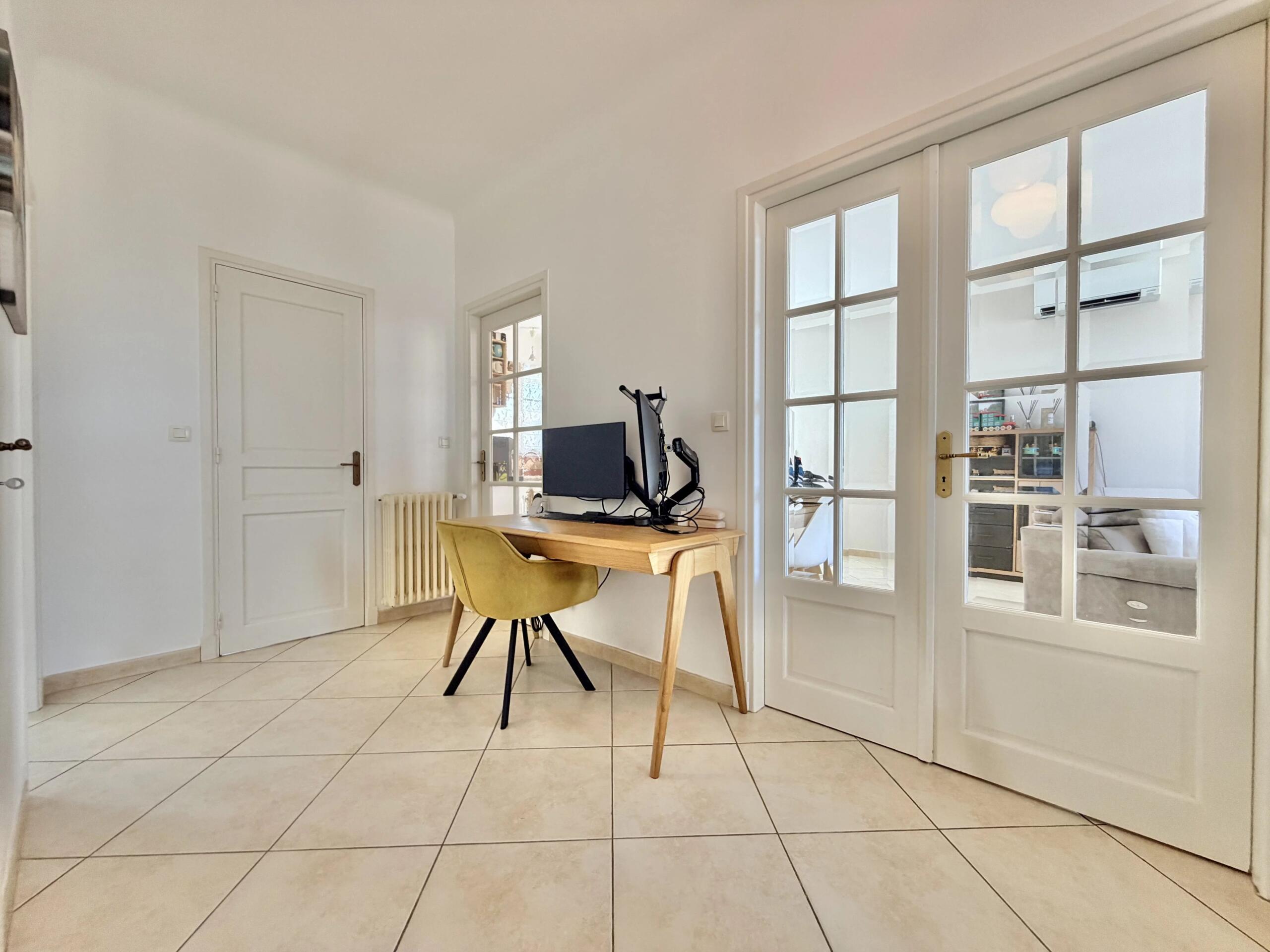 Excellent Value –  Spacious, bright and immaculate!, Languedoc-Roussillon – France – BVI85970