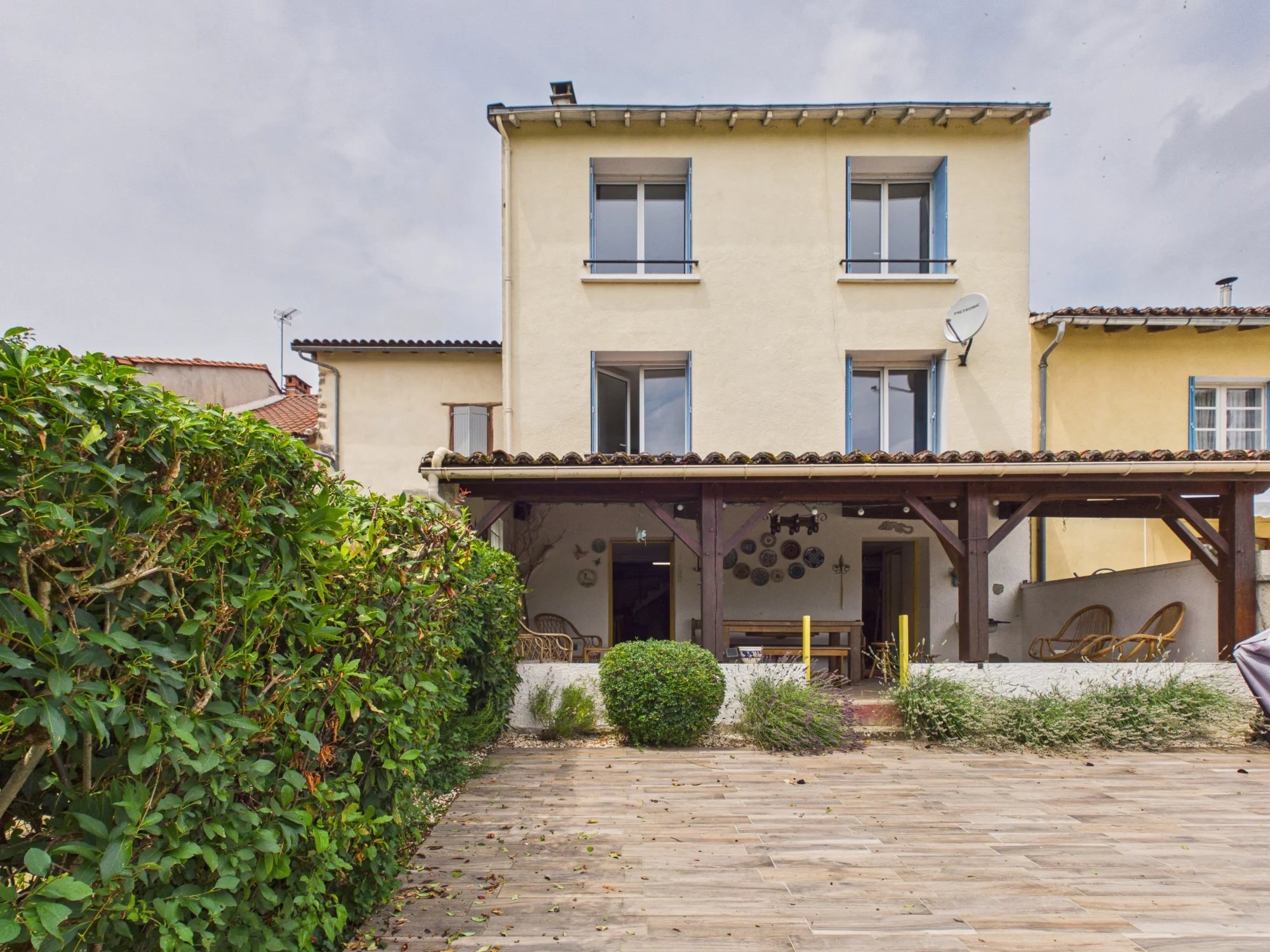 Charming house near Confolens with river views., Poitou-Charentes – France – BVI85501