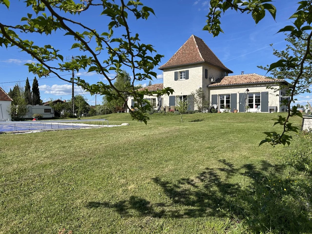 Stylish modern home with views !!!, Aquitaine – France – BVI86298