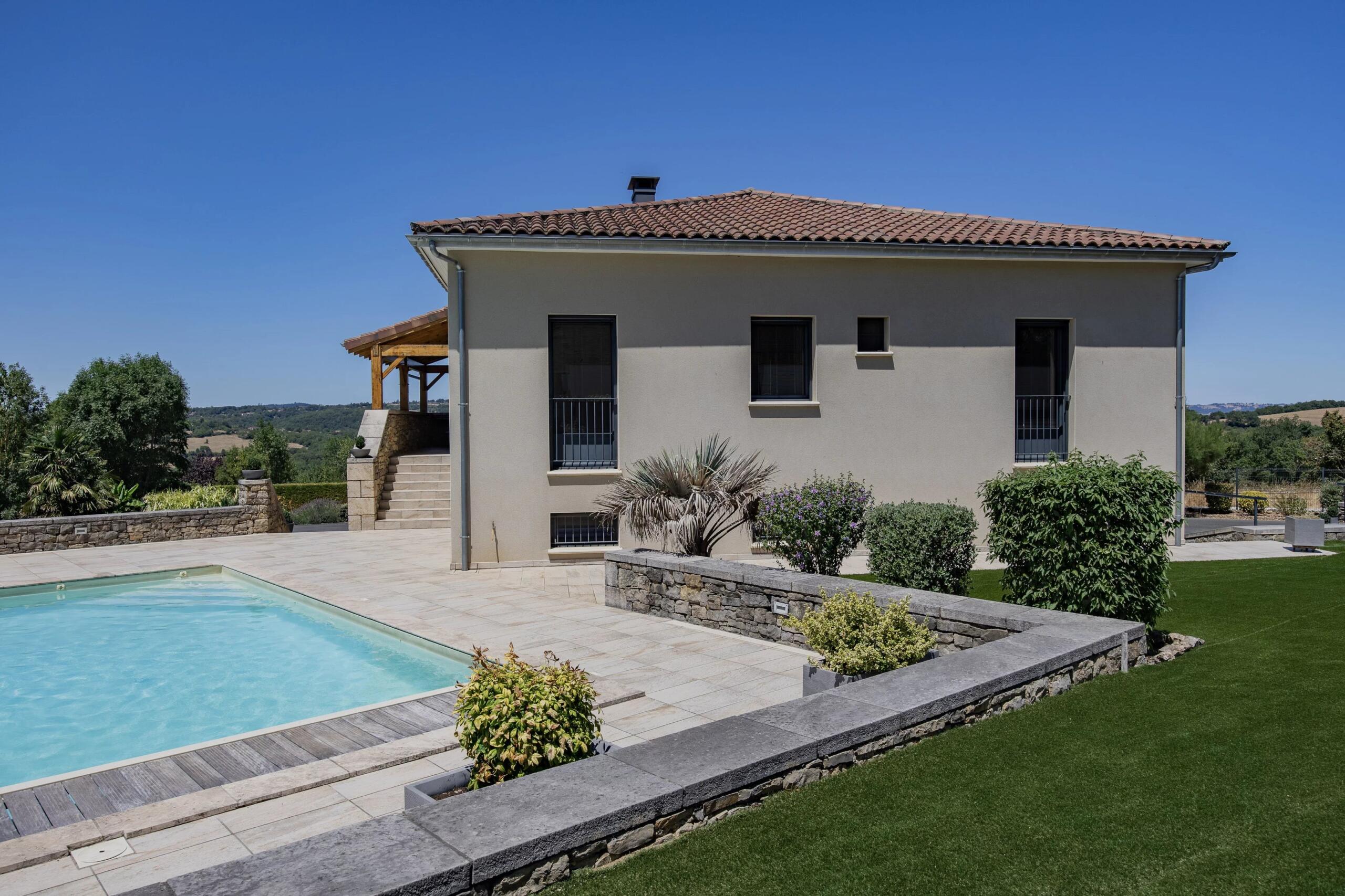 Architect-designed villa of original concept with pool, views of the Ségala, 15 minutes from Figeac, Midi-Pyrénées – France – BVI86223