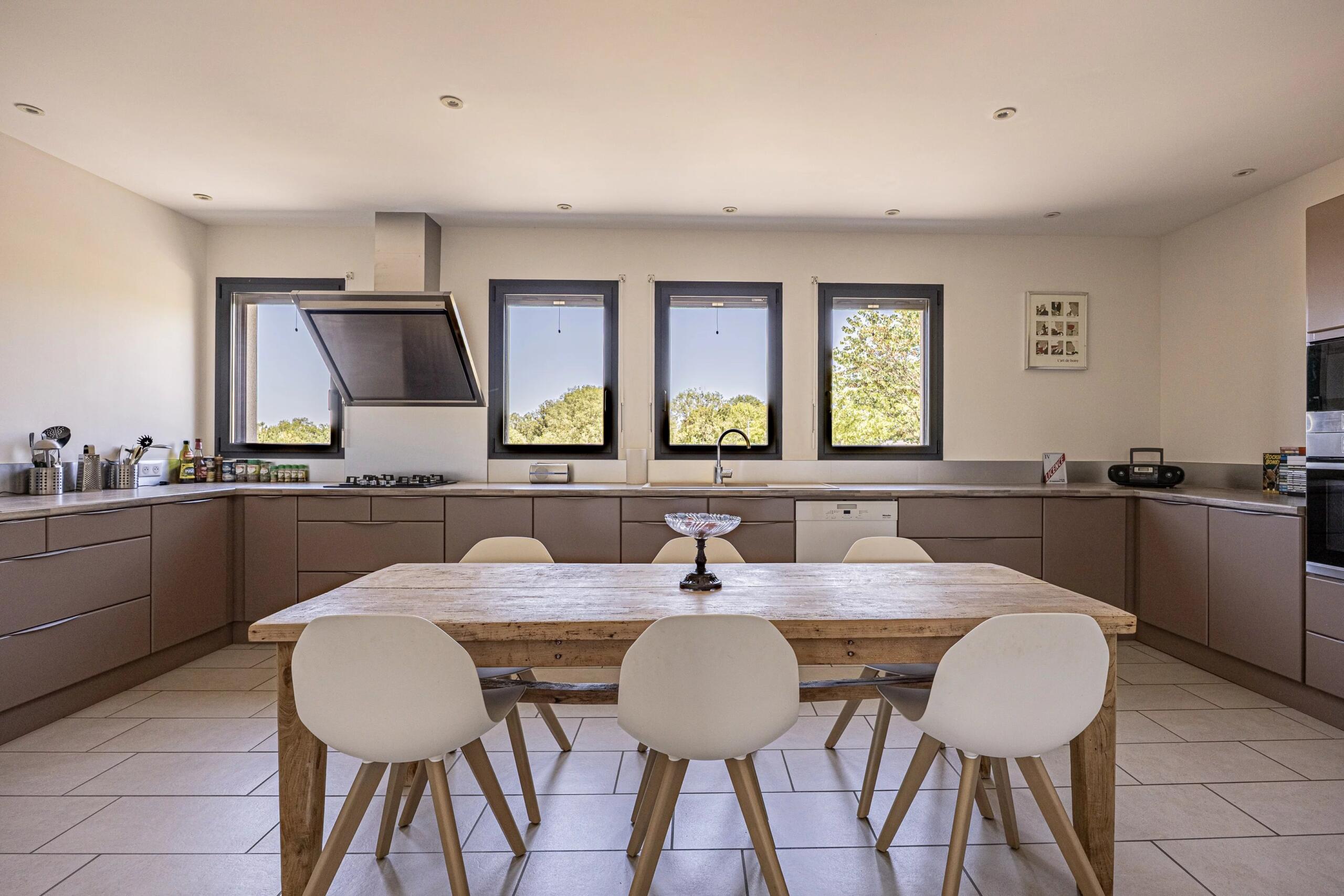 Architect-designed villa of original concept with pool, views of the Ségala, 15 minutes from Figeac, Midi-Pyrénées – France – BVI86223