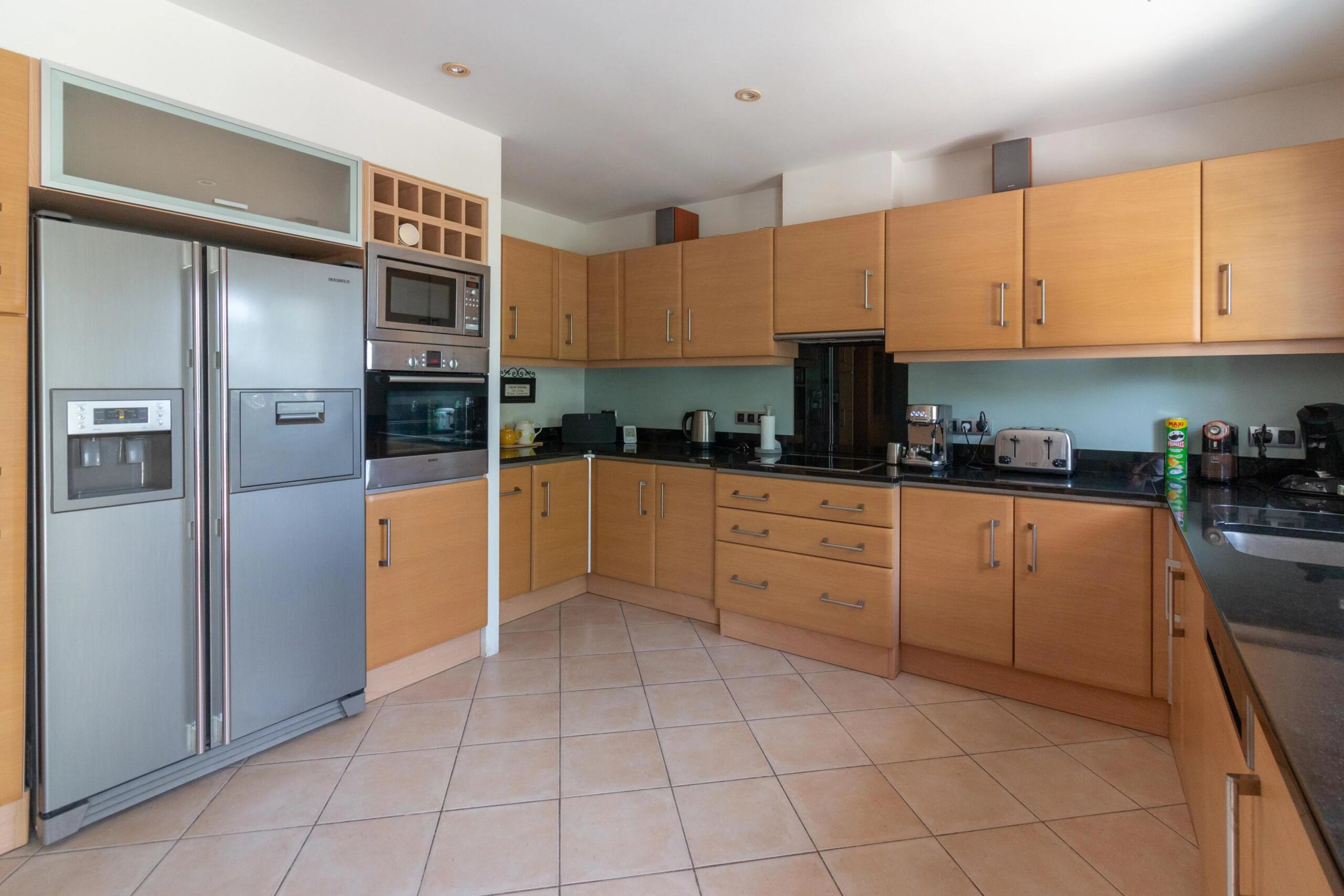 Modern house with beautiful vineyard views and heated pool, Poitou-Charentes – France – BVI86308