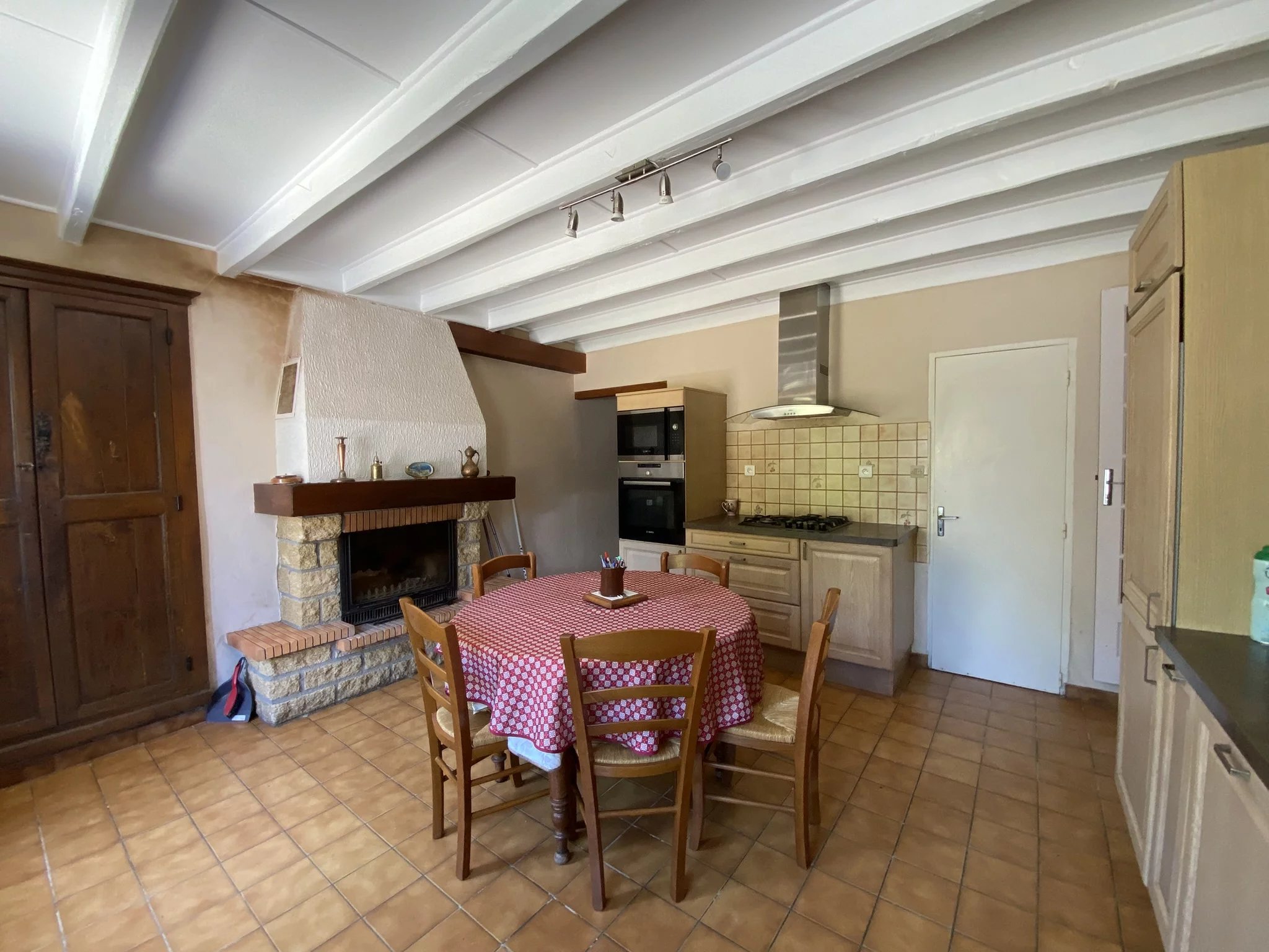 Pretty hamlet house with a garden and a garage, Limousin – France – BVI85497