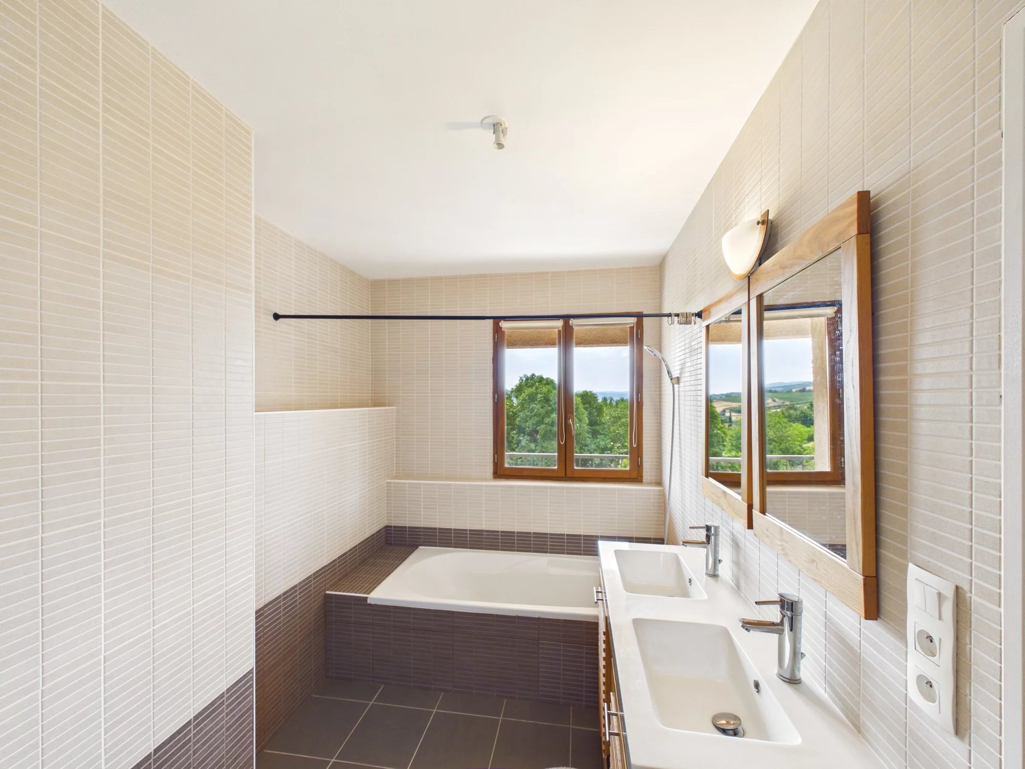 Modern house in rural setting, Languedoc-Roussillon – France – BVI84748