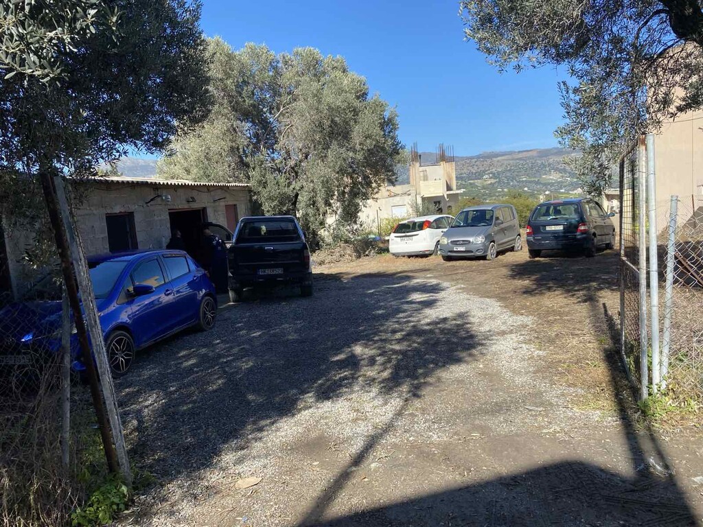 Land in Gazi, Heraklion Prefecture, Greece – GDOMV3