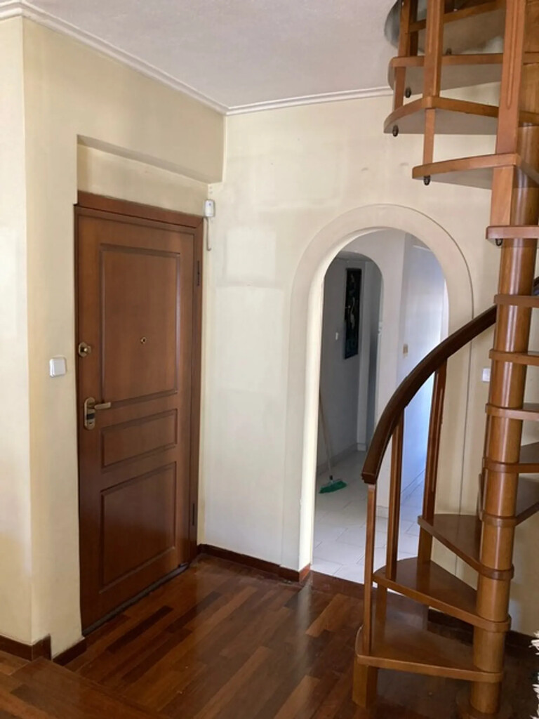 2 bedroom Maisonette in Neos Kosmos, Athens – Center, Greece – GDOMV3