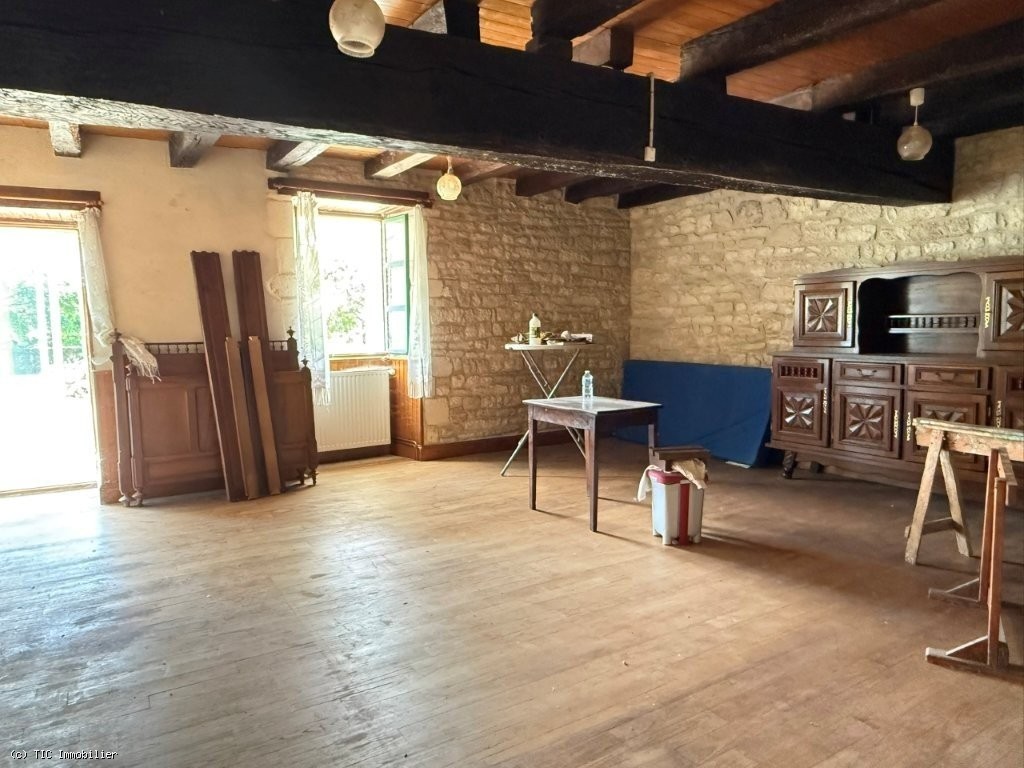 4 bedroom House in Aunac, France – r7540