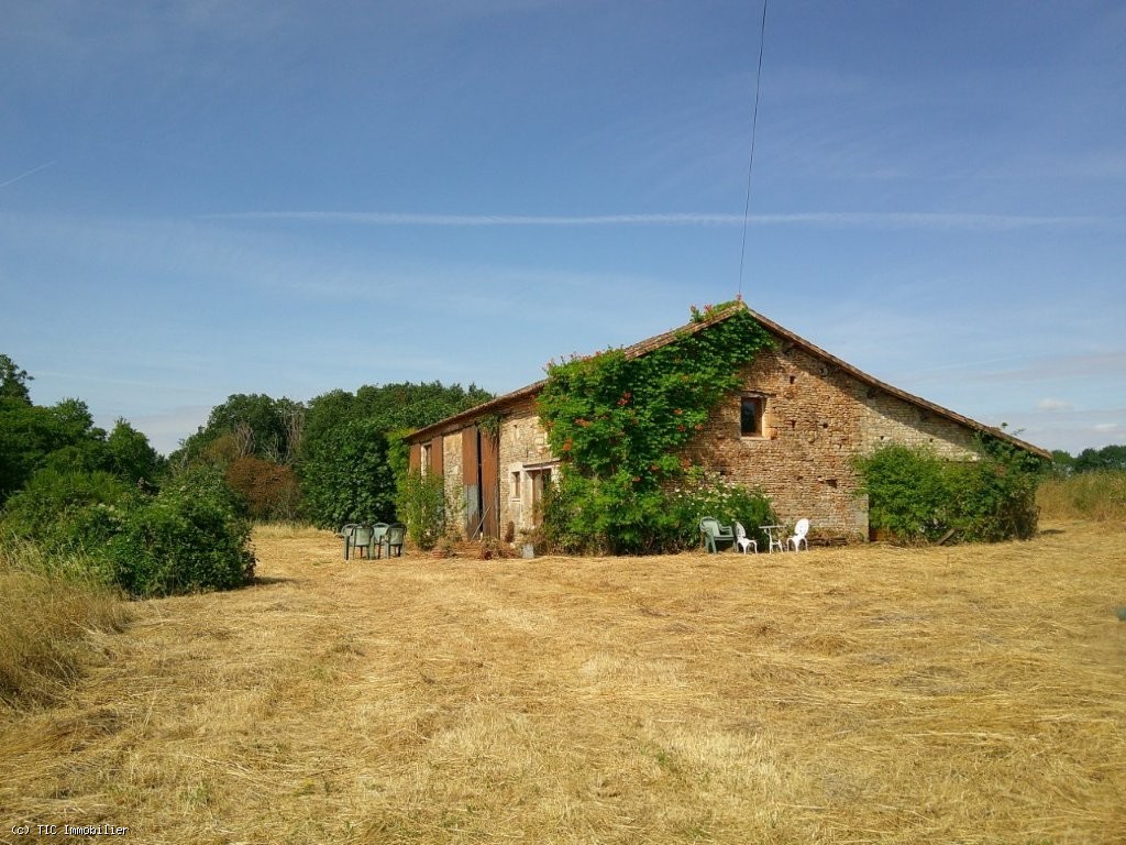 4 bedroom House in Sauze-Vaussais, Sauzé-Vaussais, France – r7504