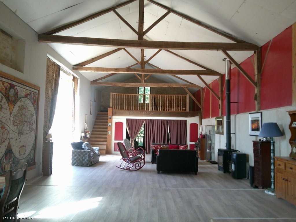 4 bedroom House in Sauze-Vaussais, Sauzé-Vaussais, France – r7504