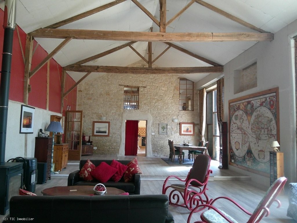 4 bedroom House in Sauze-Vaussais, Sauzé-Vaussais, France – r7504