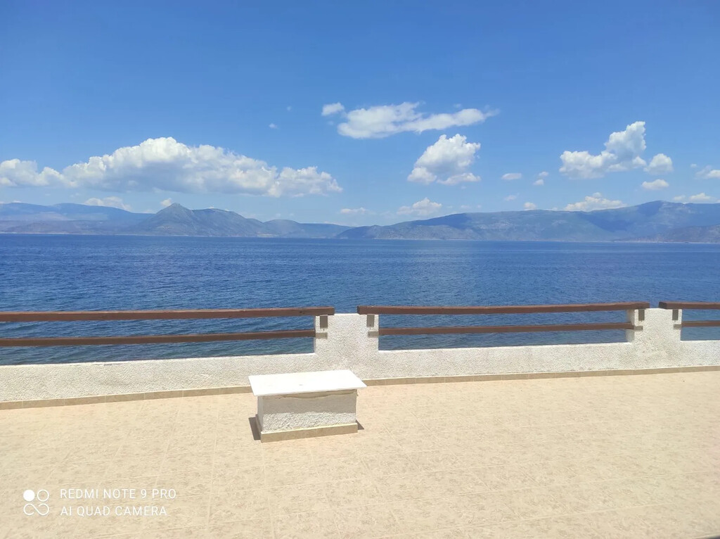 5 bedroom Detached house in Loutraki-Perachora, Corinthia, Greece – 65548