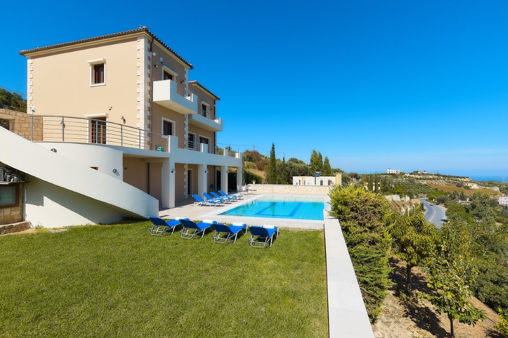5 bedroom Villa in Heraclion Cretes, Heraklion Prefecture, Greece – 65546