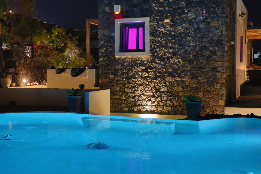 3 bedroom Business in Santorini, Cyclades, Greece – 65473