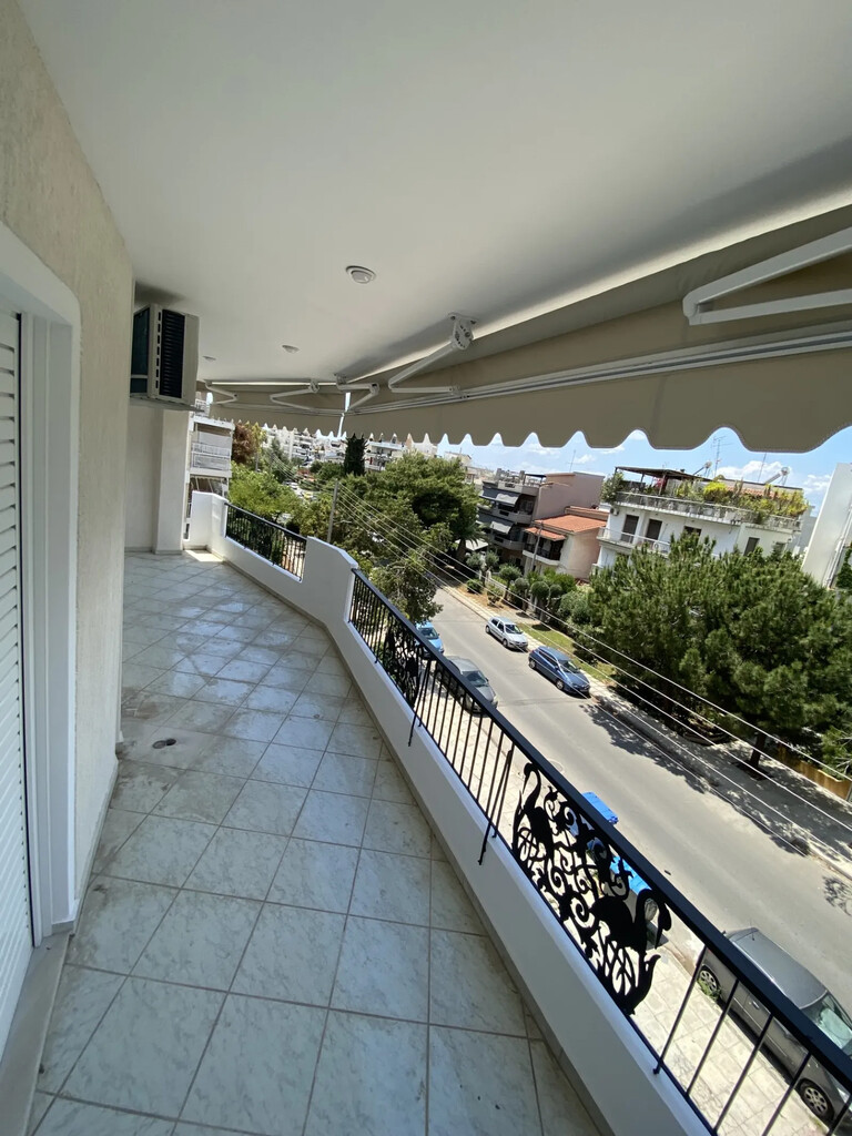 3 bedroom Flat in Palaio Faliro, Athens – South, Greece – GDOMV3