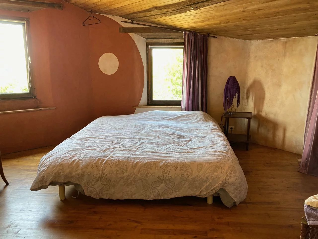 Character property with pool and guest houses, Poitou-Charentes – France – BVI65140