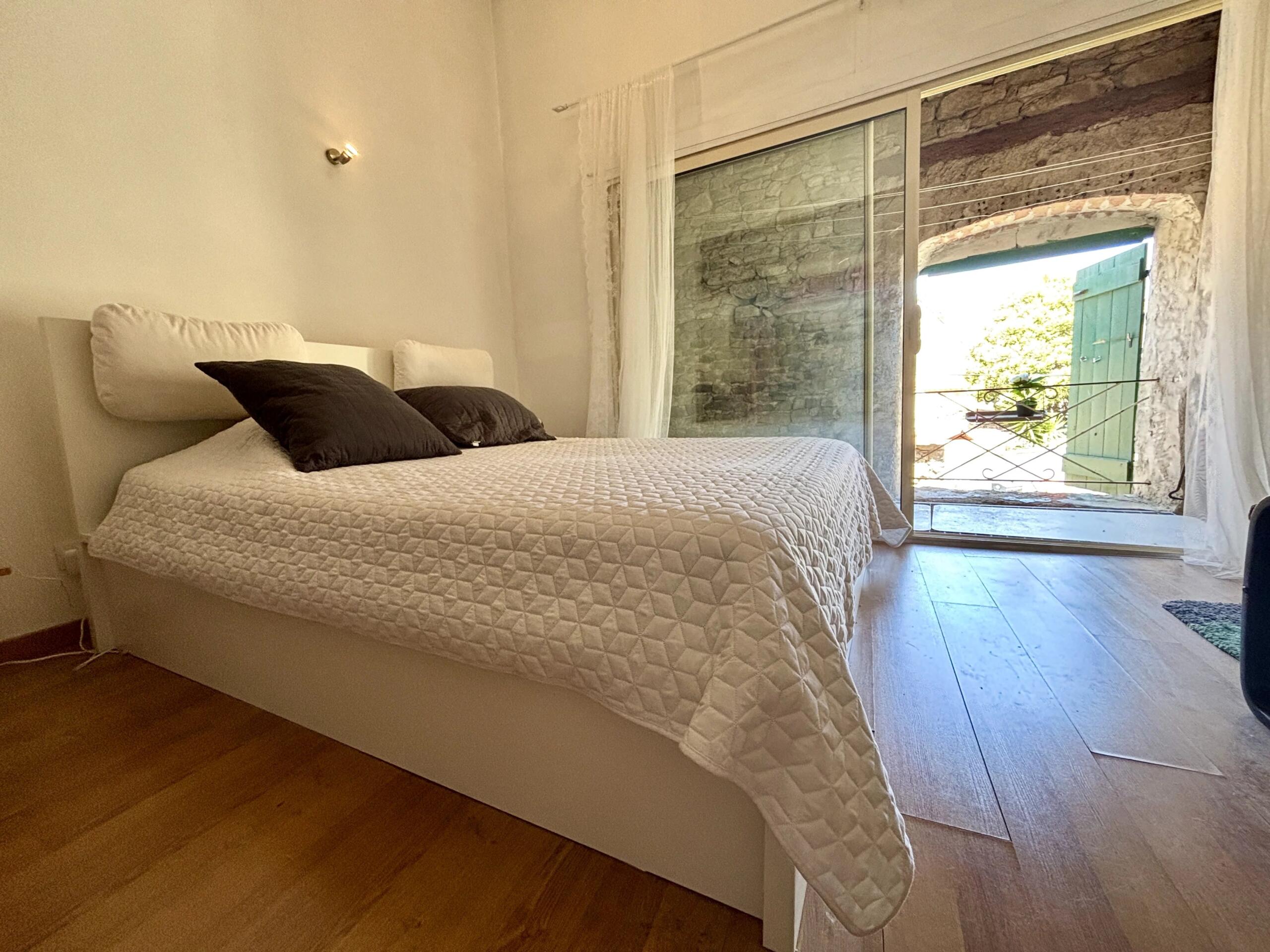 A Little Gem in the Heart of the Minervois, Languedoc-Roussillon – France – BVI86347
