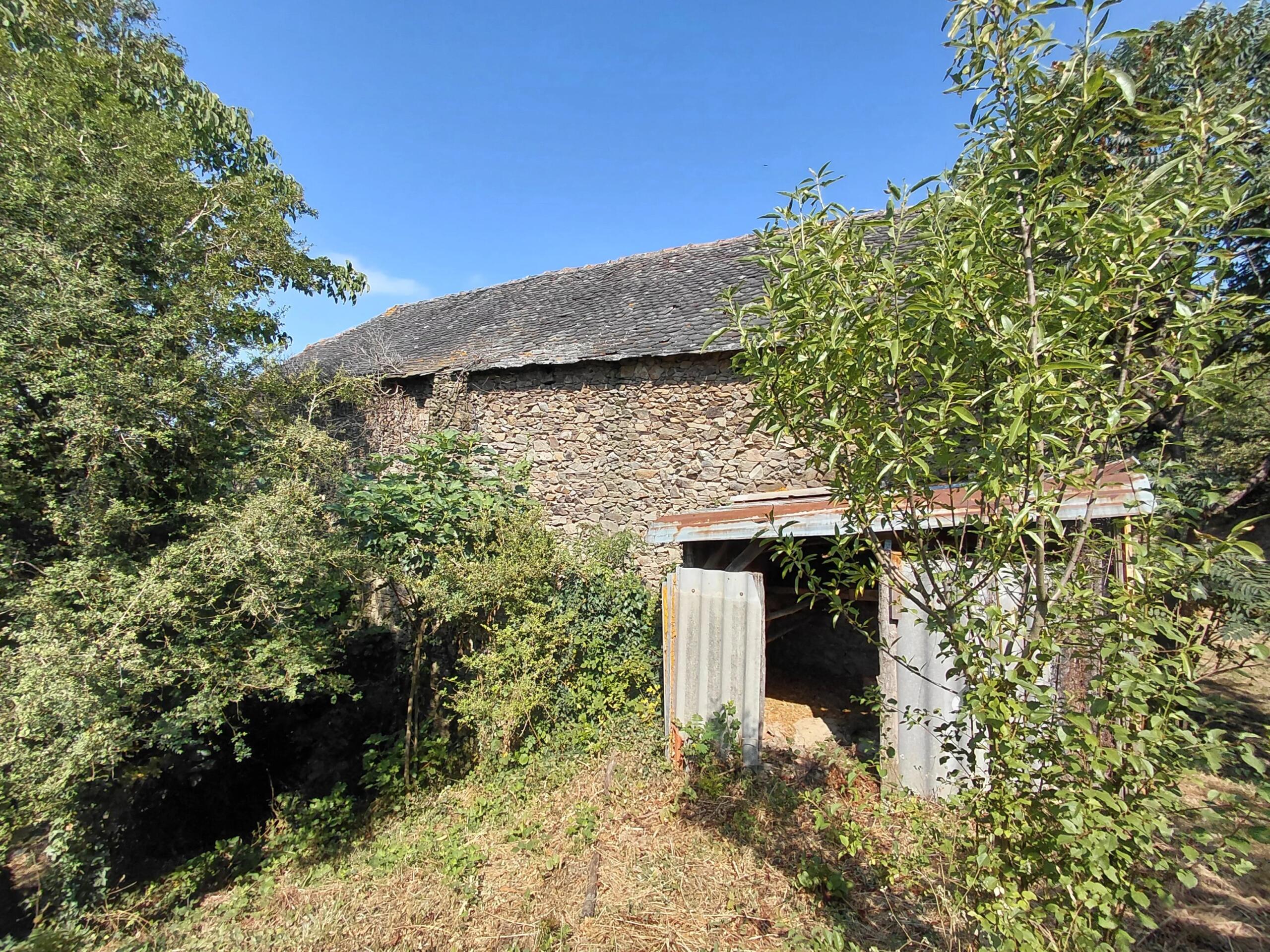 Stone Farmhouse for Sale in Saint-Christophe – No Neighbours, Barn, Outbuildings and Land, Midi-Pyrénées – France – BVI86071
