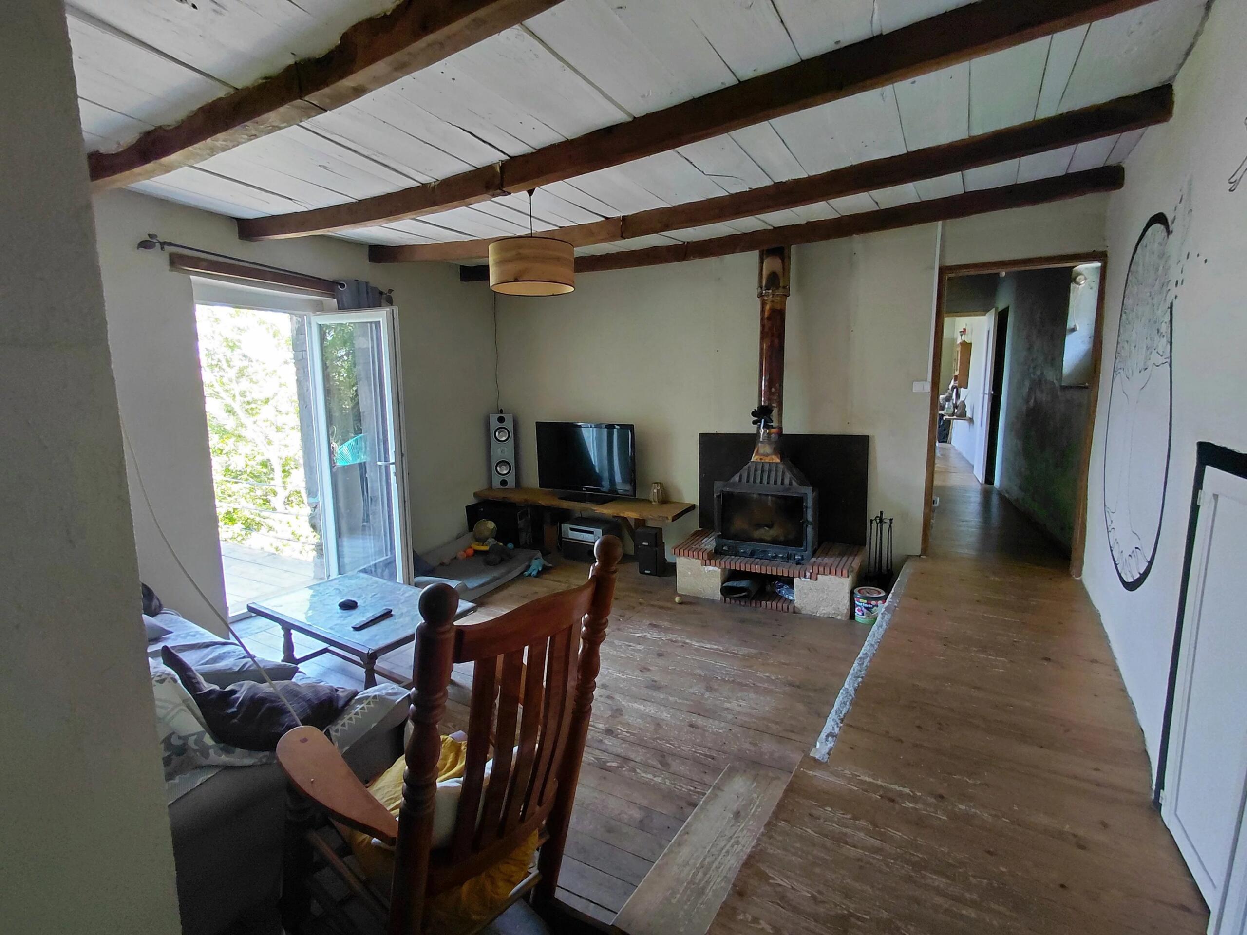 Stone Farmhouse for Sale in Saint-Christophe – No Neighbours, Barn, Outbuildings and Land, Midi-Pyrénées – France – BVI86071