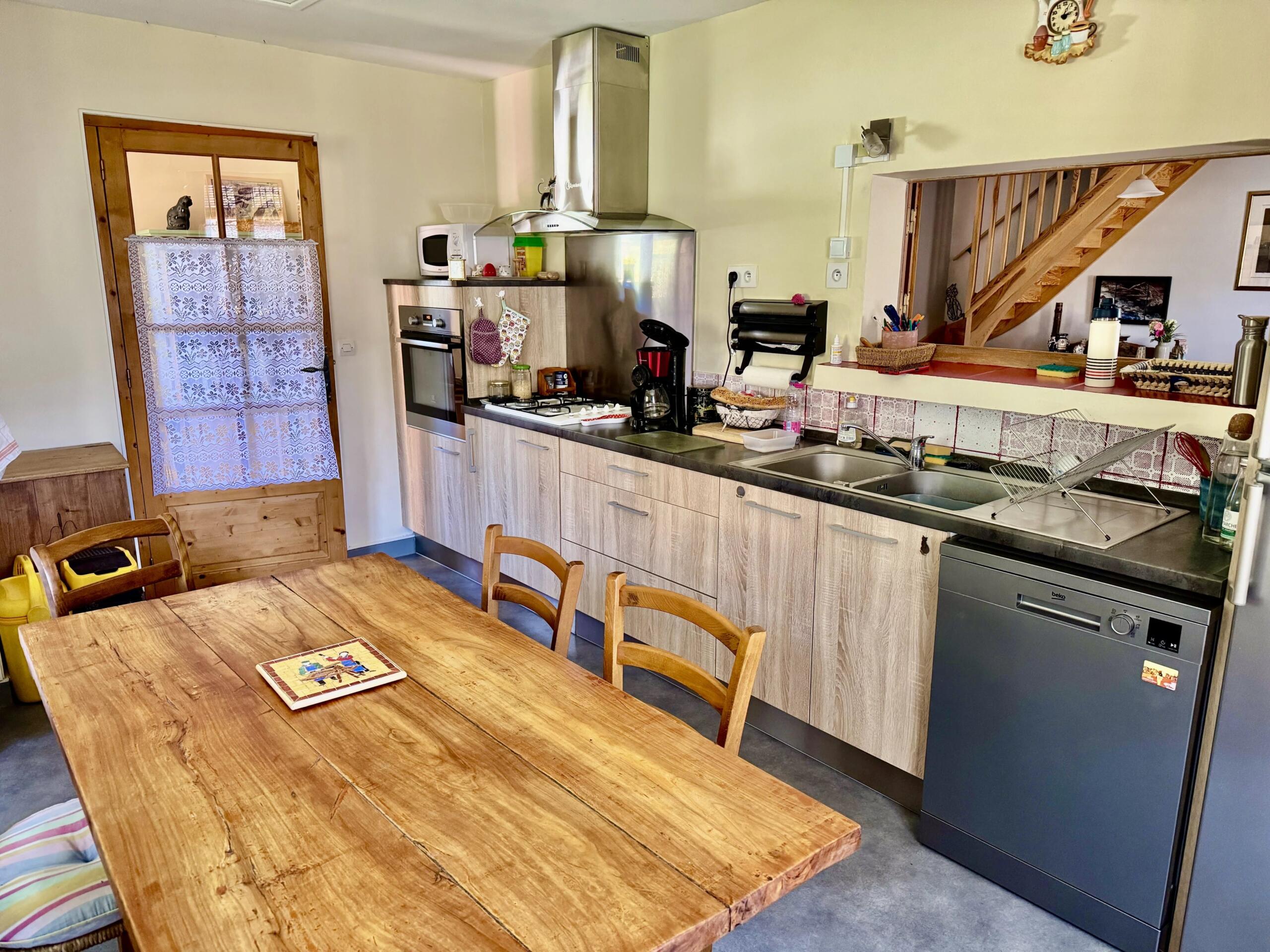 Charming Village House with Garden near Rieupeyroux, Midi-Pyrénées – France – BVI86444